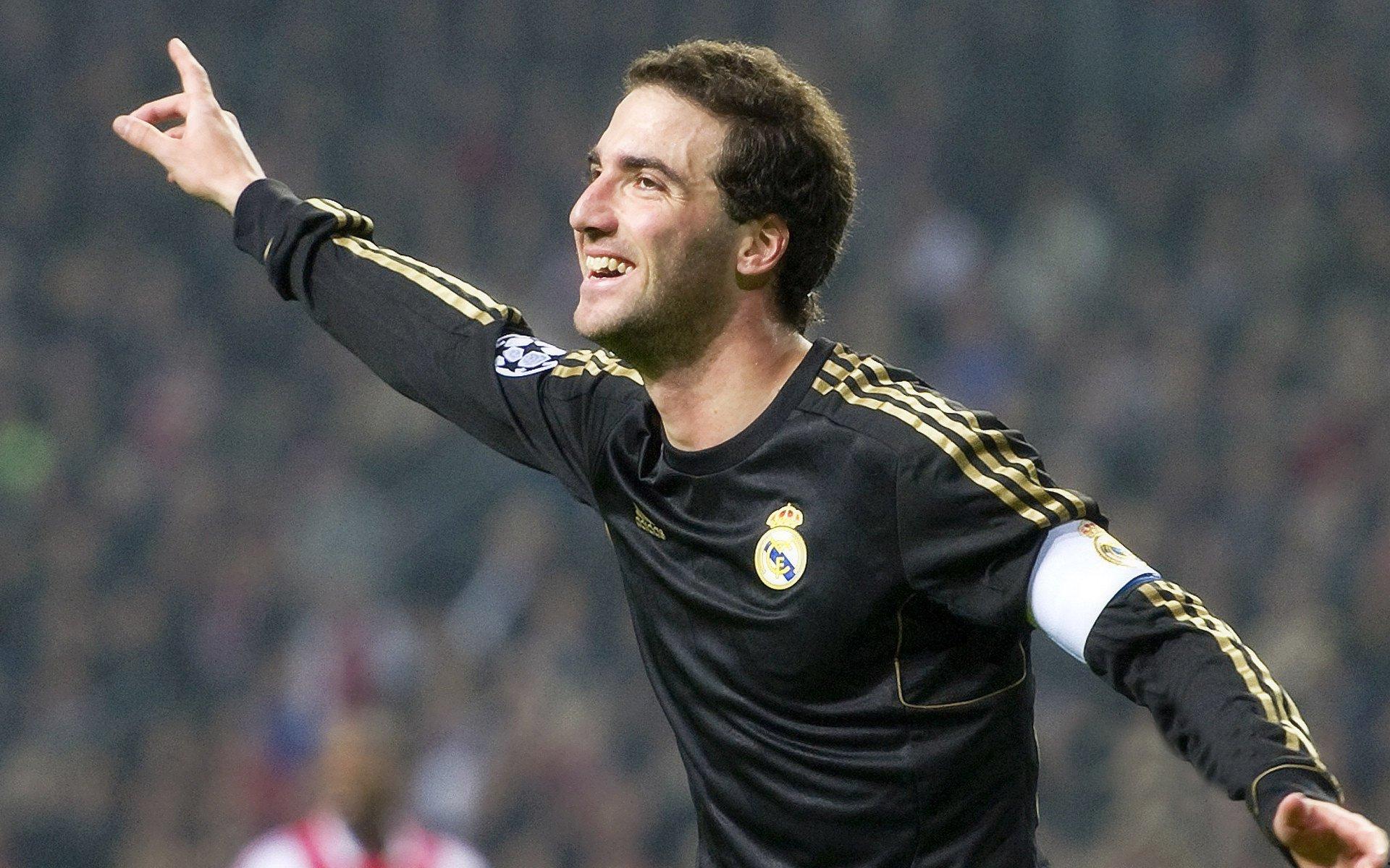 法国杯上演北法德比,里尔主场迎战伤兵满营的里昂,中场博弈与定位球成胜负手